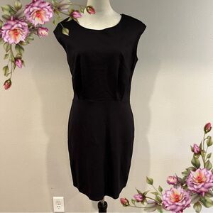 Nine West Black Sleeveless mini Dress size medium‎